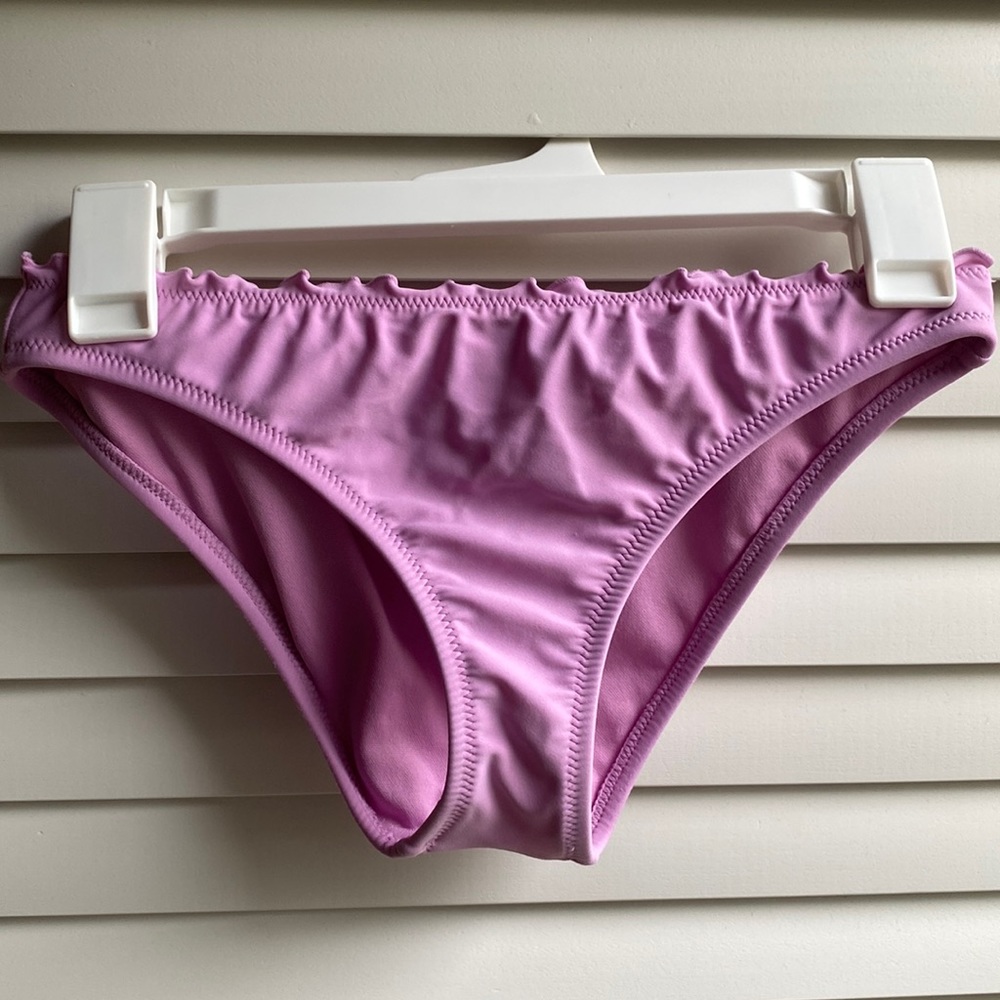 TARGET; Pink Lettuce Trimmed Bottoms. SIZE SMALL. Worn Once. Full Coverage.